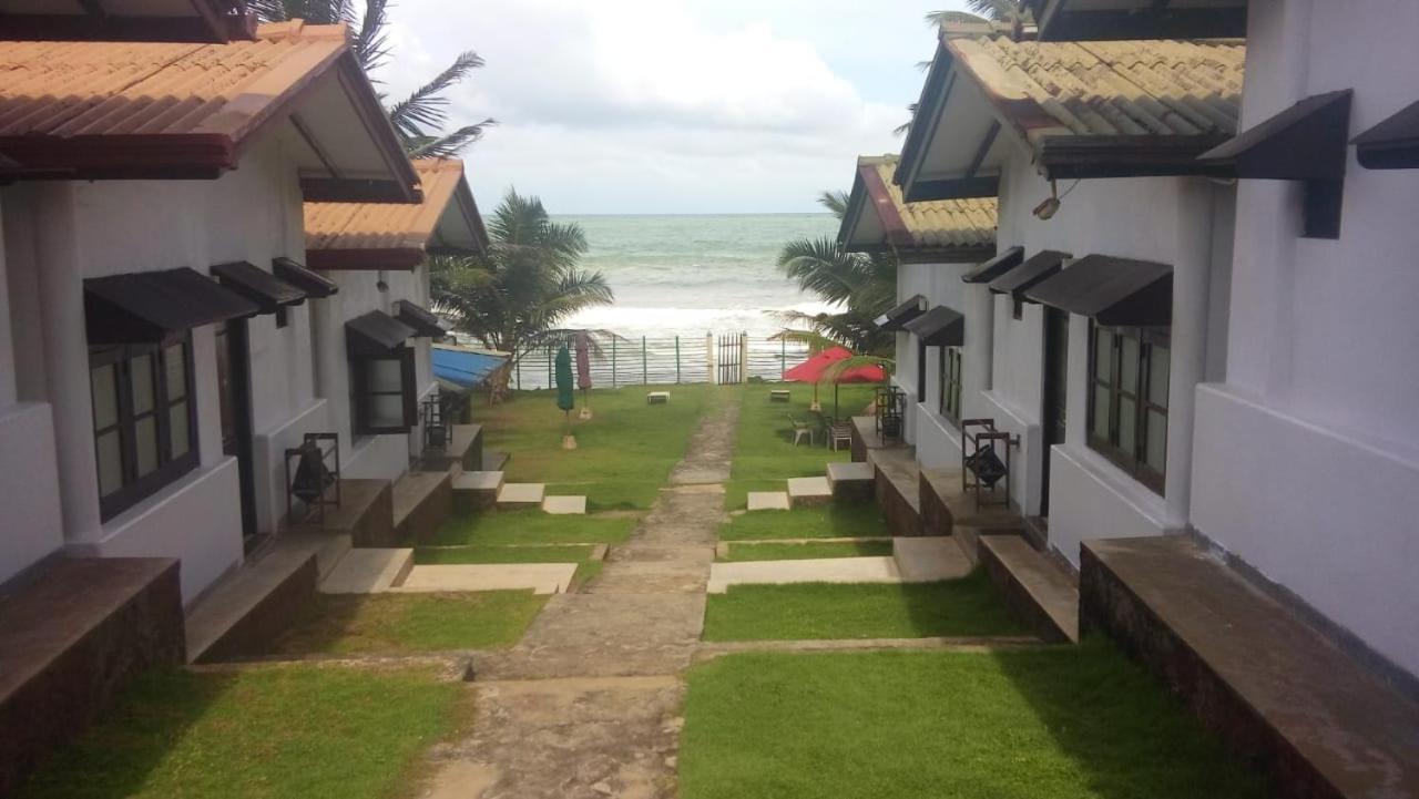 Ramon Beach Resort Ambalangoda  Esterno foto