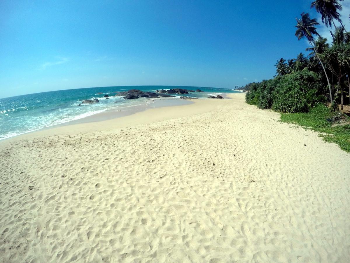 Ramon Beach Resort Ambalangoda  Esterno foto