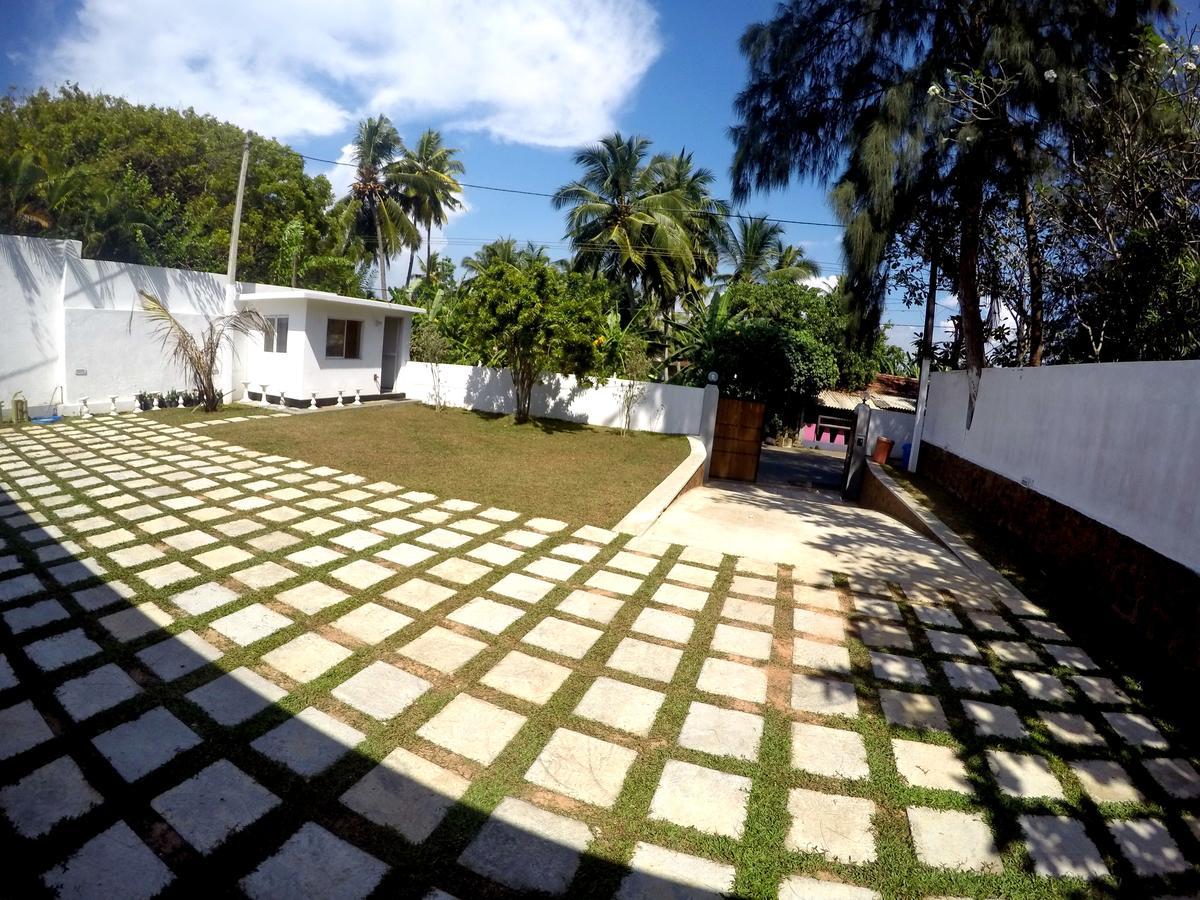Ramon Beach Resort Ambalangoda  Esterno foto