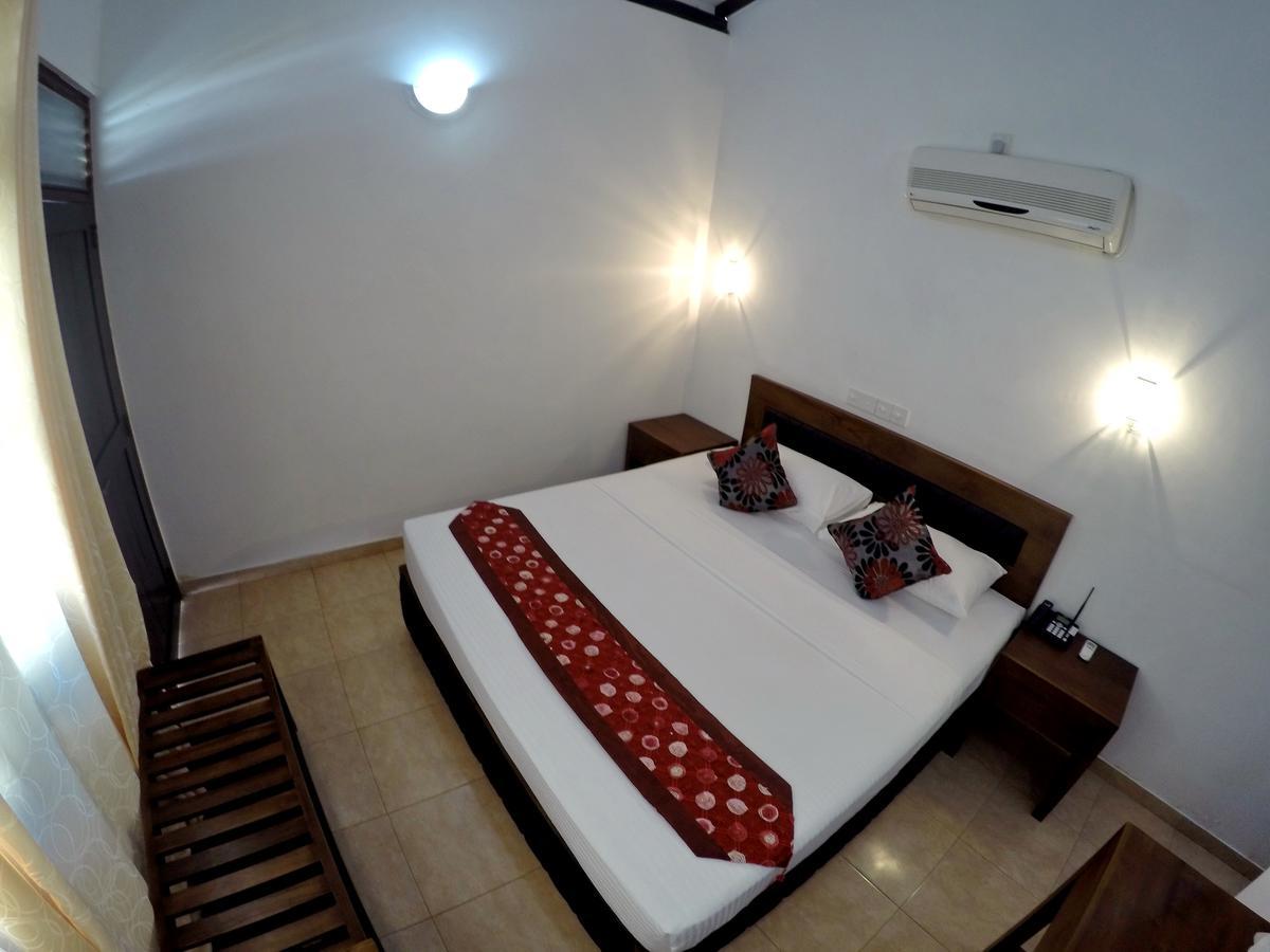 Ramon Beach Resort Ambalangoda  Esterno foto