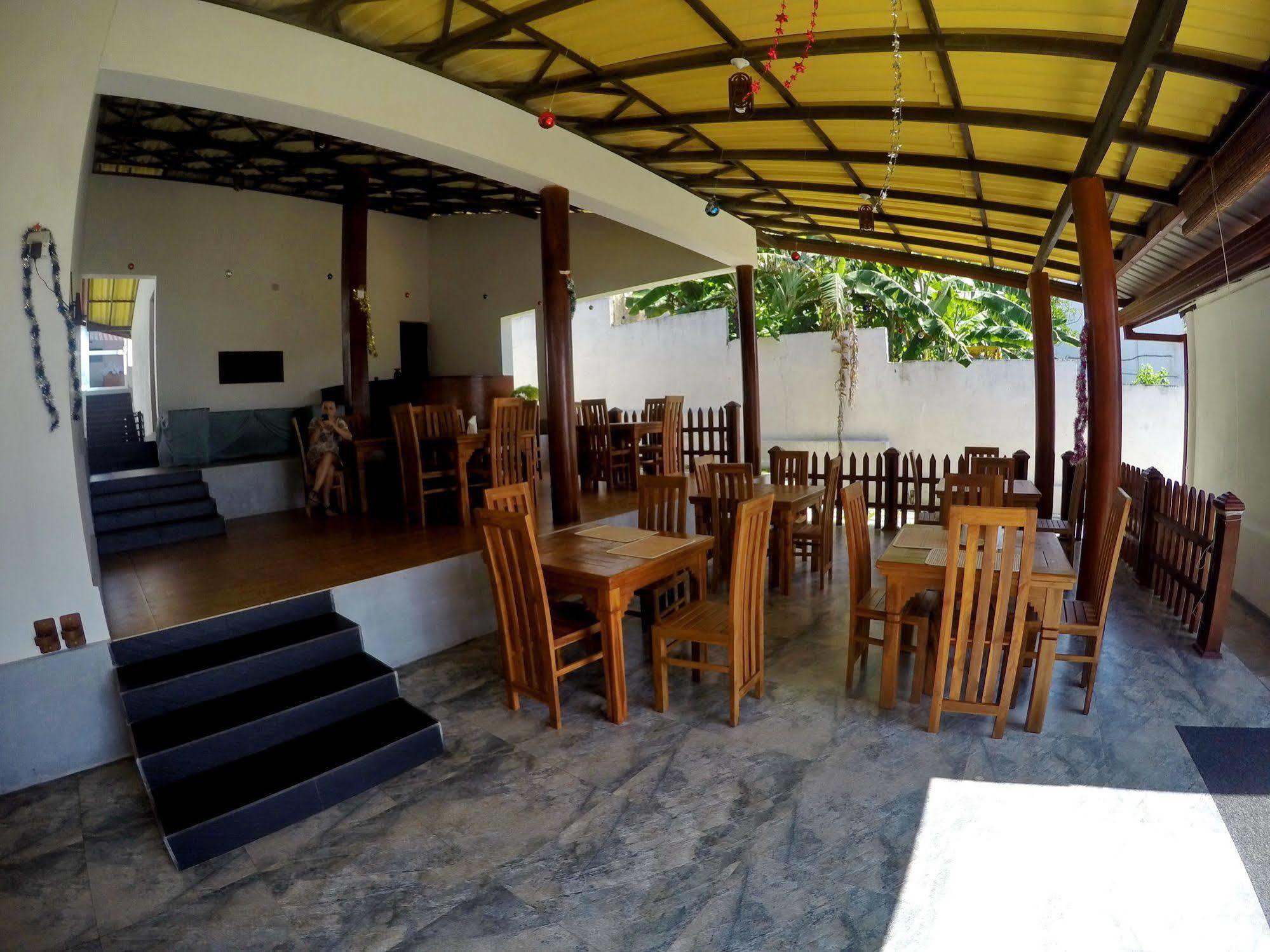 Ramon Beach Resort Ambalangoda  Esterno foto