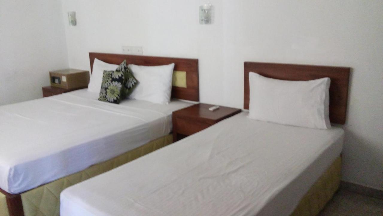 Ramon Beach Resort Ambalangoda  Esterno foto